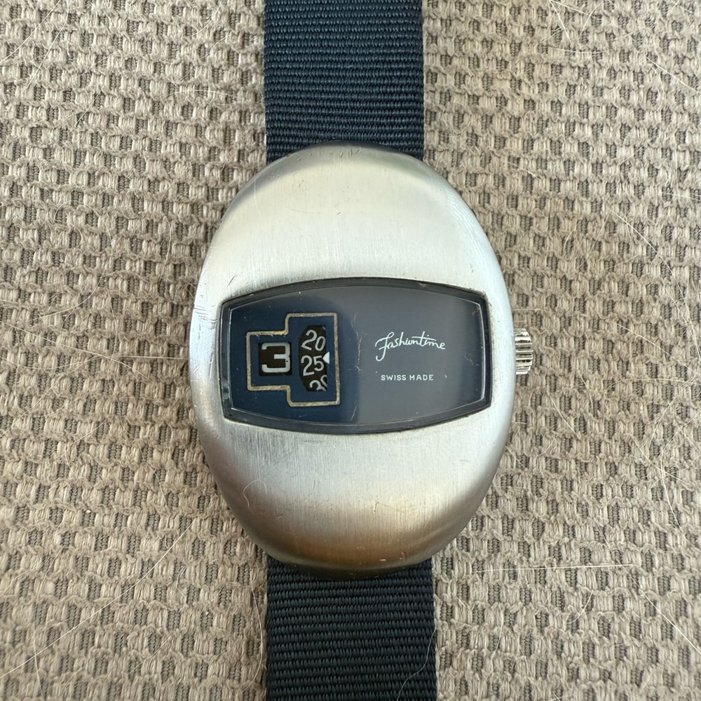 Vintage Fashiontime Swiss Made Jump Hour Watch